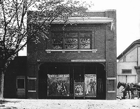 Family Theatre - OLD SHOT OF THE FAMILY